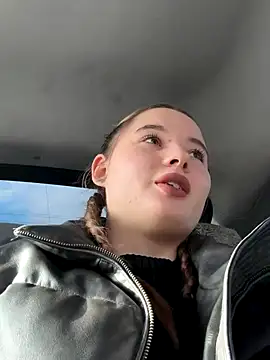 StephanieMur online show from November 15, 5:05 am