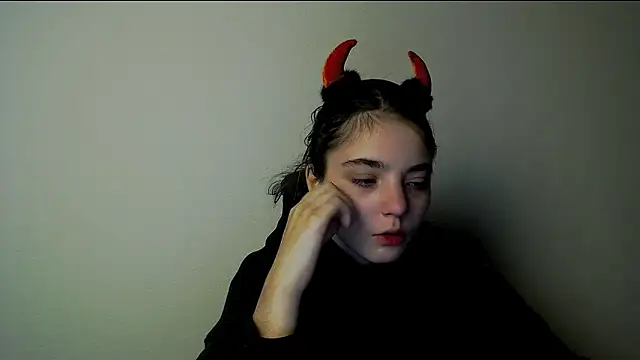 Sun Shine   online show from October 14, 9:26 pm