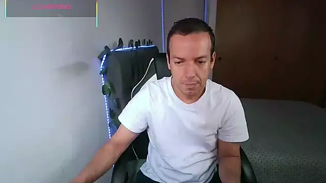 Snapshot of Cerso1 chatting on May 30, 12:57 pm Cerso1 online show from May 30, 12:57 pm