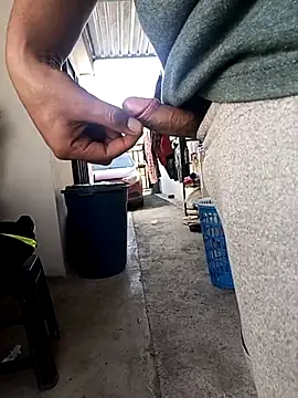 Snapshot of aleoconner chatting on December 20, 5:09 pm aleoconner online show from December 20, 5:09 pm