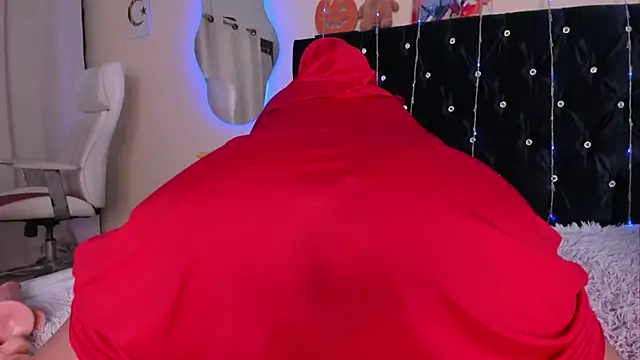 Dana-Alabi online show from November 22, 1:21 pm