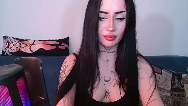 Snapshot of alisa_tattoogirl1 chatting on September 25, 5:16 pm alisa tattoogirl1 online show from September 25, 5:16 pm