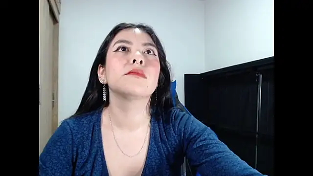 Snapshot of EloiseJun chatting on July 11, 4:59 am EloiseJun online show from July 11, 4:59 am