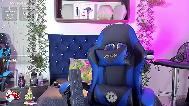  taylor black online show from December 1, 9:09 pm