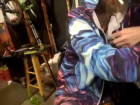 thejuicybacon online show from October 1, 5:46 am