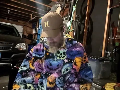 thejuicybacon online show from February 22, 6:35 am