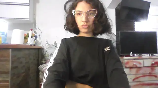 loliporomero online show from November 5, 1:05 am