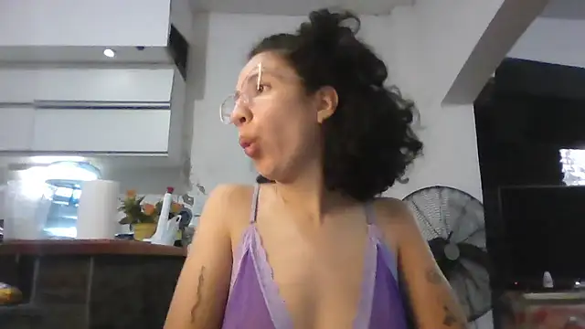 loliporomero online show from November 14, 1:04 am