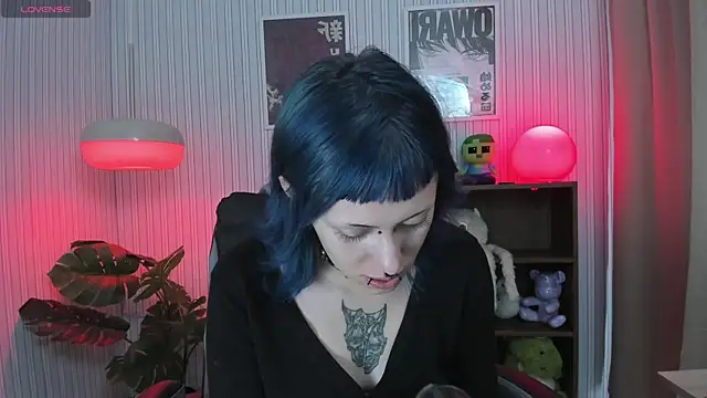 Snapshot of kattusauruss chatting on September 12, 1:11 pm kattusauruss online show from September 12, 1:11 pm