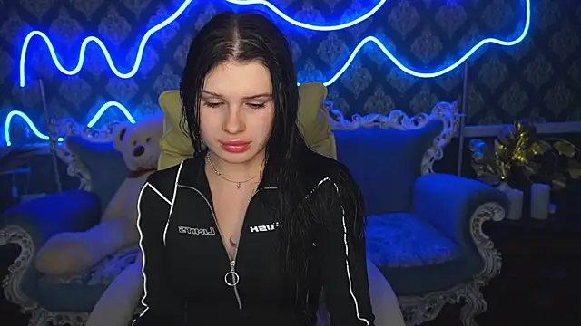 Snapshot of Neyla_Charm chatting on October 13, 6:52 pm Neyla Charm online show from October 13, 6:52 pm