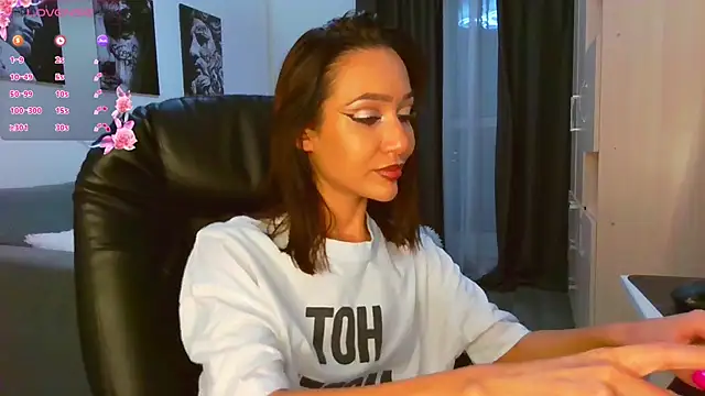 Lisa Shultz online show from December 2, 5:19 pm