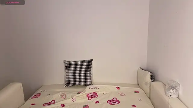 Kittenfishing online show from September 13, 2:06 pm