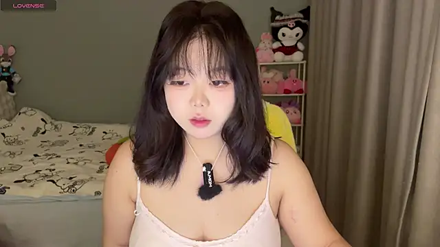 Kittenfishing online show from November 10, 11:42 am