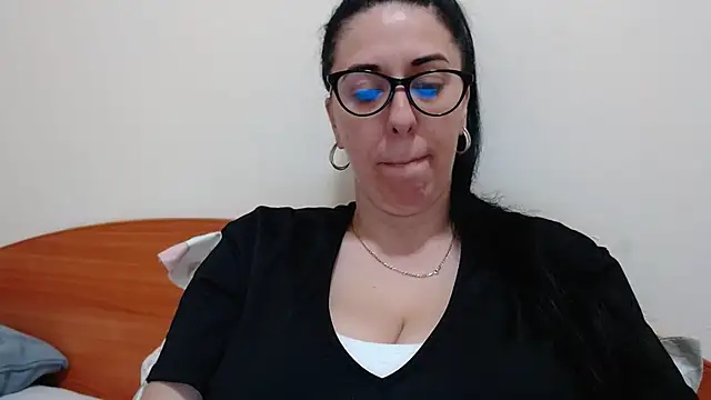 Snapshot of jollene chatting on May 19, 1:17 pm jollene online show from May 19, 1:17 pm