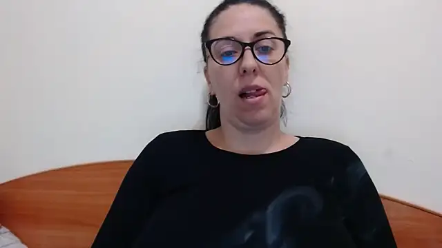 Snapshot of jollene chatting on May 30, 12:02 pm jollene online show from May 30, 12:02 pm