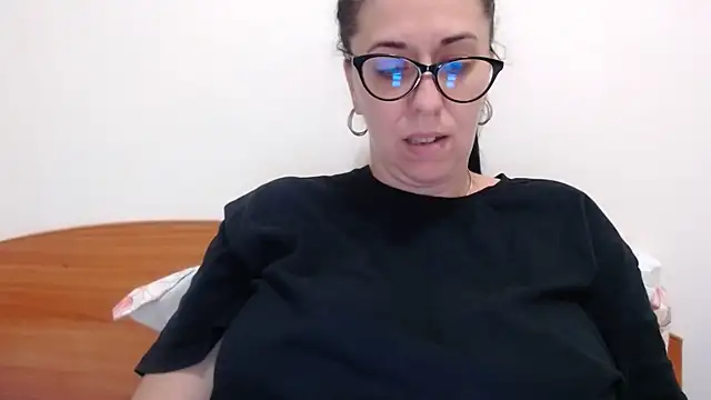 Snapshot of jollene chatting on June 19, 2:10 pm jollene online show from June 19, 2:10 pm