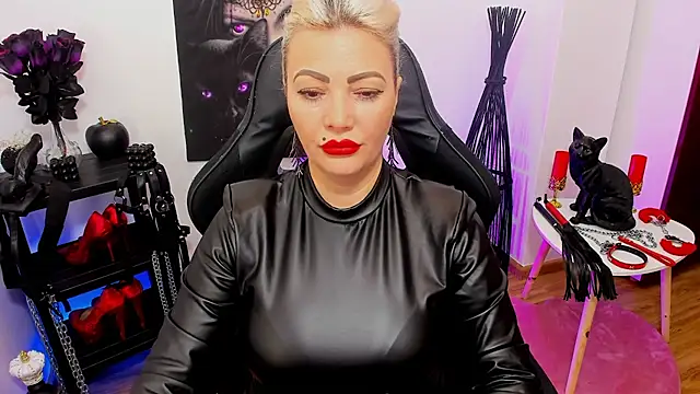 Snapshot of demisweet chatting on February 7, 11:01 am demisweet online show from February 7, 11:01 am