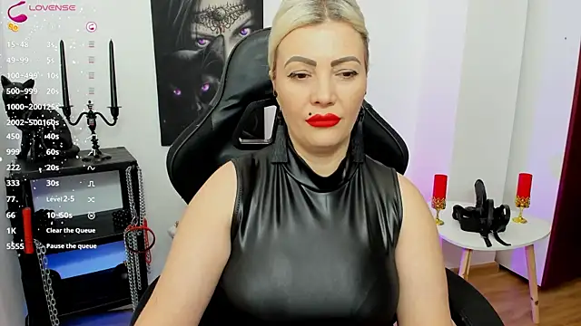 Snapshot of demisweet chatting on February 23, 2:35 pm demisweet online show from February 23, 2:35 pm