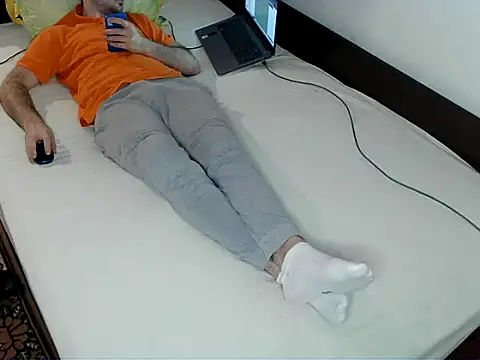 bul boy online show from April 18, 6:34 pm