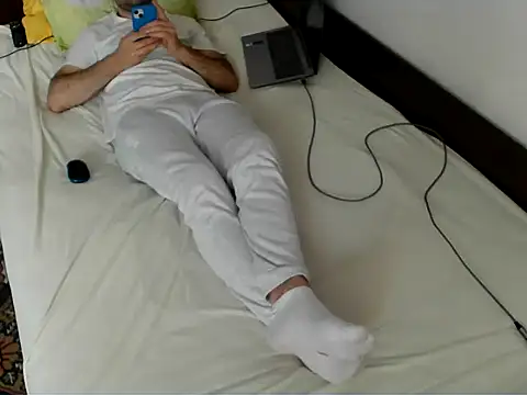 bul boy online show from April 20, 12:30 pm