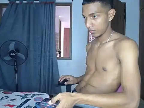 miguelmarcus online show from September 15, 5:35 pm