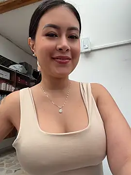 CrisMarulanda online show from May 22, 4:12 pm