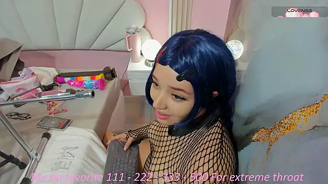 hinata dolly online show from September 28, 8:42 am
