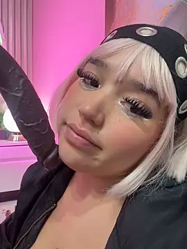 Snapshot of hinata_dolly chatting on April 29, 5:30 pm hinata dolly online show from April 29, 5:30 pm