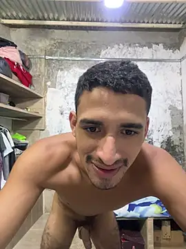 ikaro21 online show from February 8, 8:23 pm