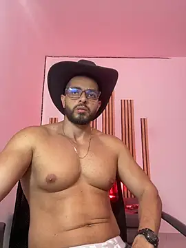 magnumchris online show from April 20, 7:26 pm