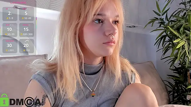 Molly Platt online show from March 30, 9:10 am