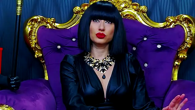 LaraMaeve online show from October 3, 5:15 am