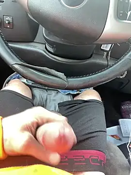 Snapshot of Lilbig_24 chatting on December 3, 3:32 pm Lilbig 24 online show from December 3, 3:32 pm