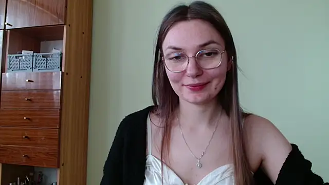 LooveELLYx online show from January 24, 10:53 am