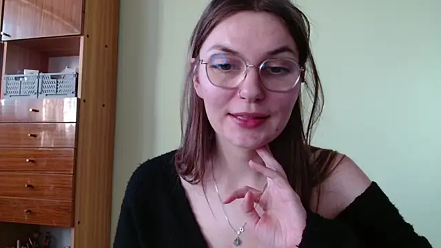 LooveELLYx online show from January 24, 1:57 pm