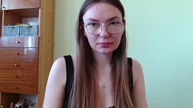 LooveELLYx online show from April 24, 6:38 am