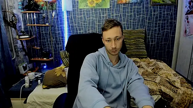 CuteBoy228 online show from February 18, 8:38 pm