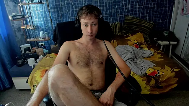 Snapshot of CuteBoy228 chatting on July 16, 10:21 am CuteBoy228 online show from July 16, 10:21 am