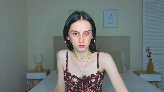 Snapshot of Little_moly999 chatting on September 10, 7:47 pm Little moly999 online show from September 10, 7:47 pm