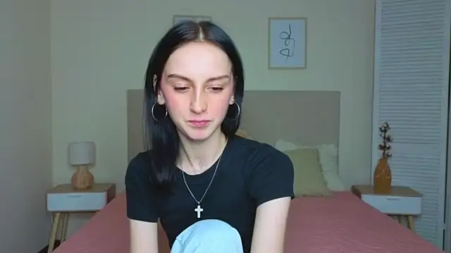 Snapshot of Little_moly999 chatting on September 15, 8:20 pm Little moly999 online show from September 15, 8:20 pm