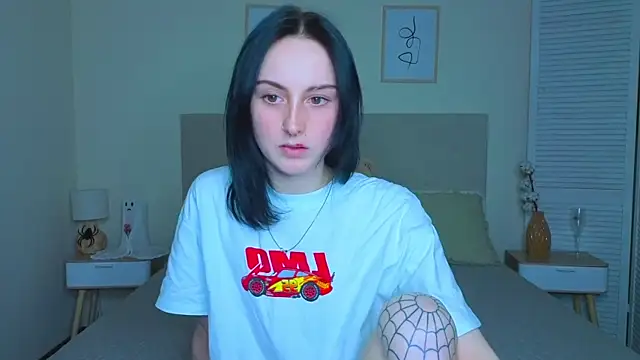 Snapshot of Little_moly999 chatting on November 14, 4:17 pm Little moly999 online show from November 14, 4:17 pm