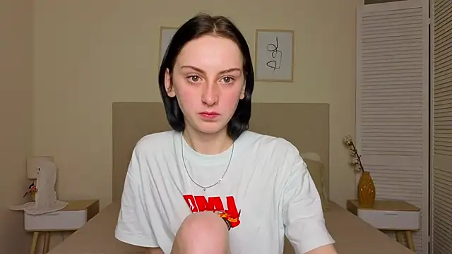 Snapshot of Little_moly999 chatting on November 23, 4:01 am Little moly999 online show from November 23, 4:01 am