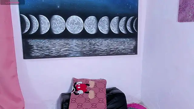 kethe love  online show from December 22, 9:45 pm