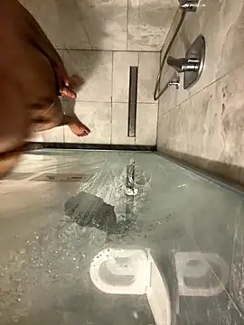 yungdboiy online show from October 3, 11:07 am