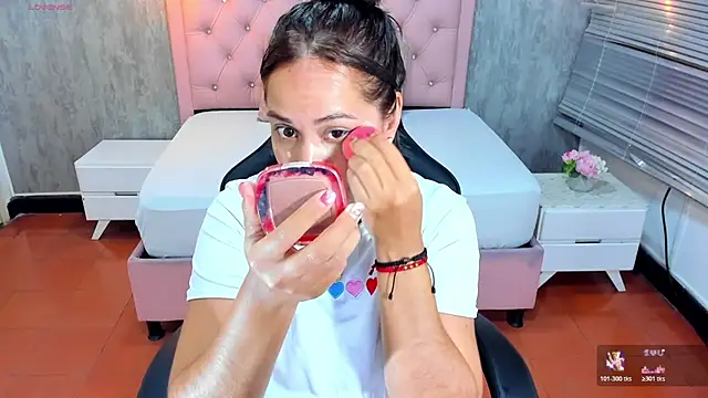 lissa jhonsoon online show from April 22, 3:20 am