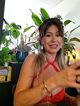 CelynaRoss online show from July 31, 12:26 pm