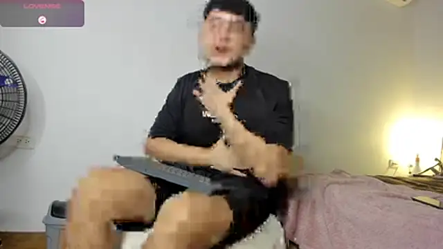 Andrew lamar online show from January 10, 12:12 am