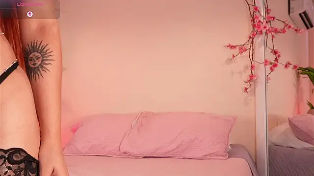 mili moon  online show from November 12, 12:16 pm