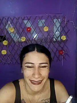 Snapshot of karinnahotdirty chatting on September 20, 9:49 pm karinnahotdirty online show from September 20, 9:49 pm