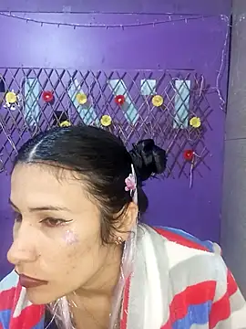 Snapshot of karinnahotdirty chatting on September 24, 10:46 pm karinnahotdirty online show from September 24, 10:46 pm